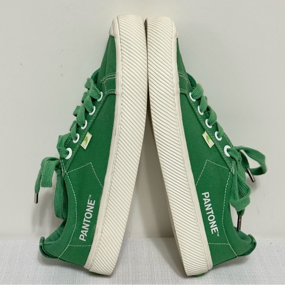 Cariuma Pantone Green Canvas OCA Low Lace Up Sneaker Shoes Women's Size 8 - Picture 10 of 13